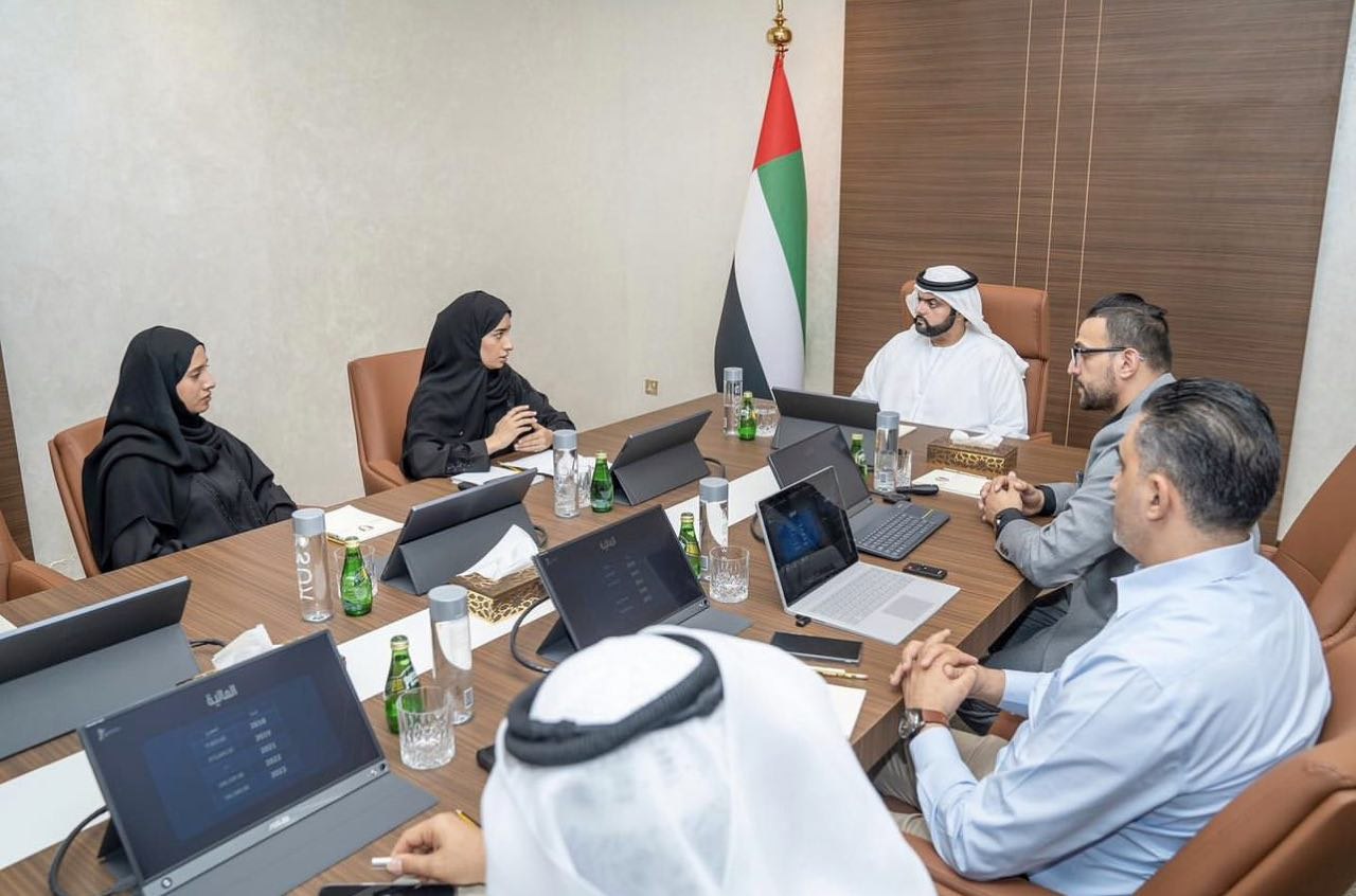 Mohammed Al Sharqi meets with the Fujairah Martial Arts Club and learns about the plan and objectives of the "Future Generations" program